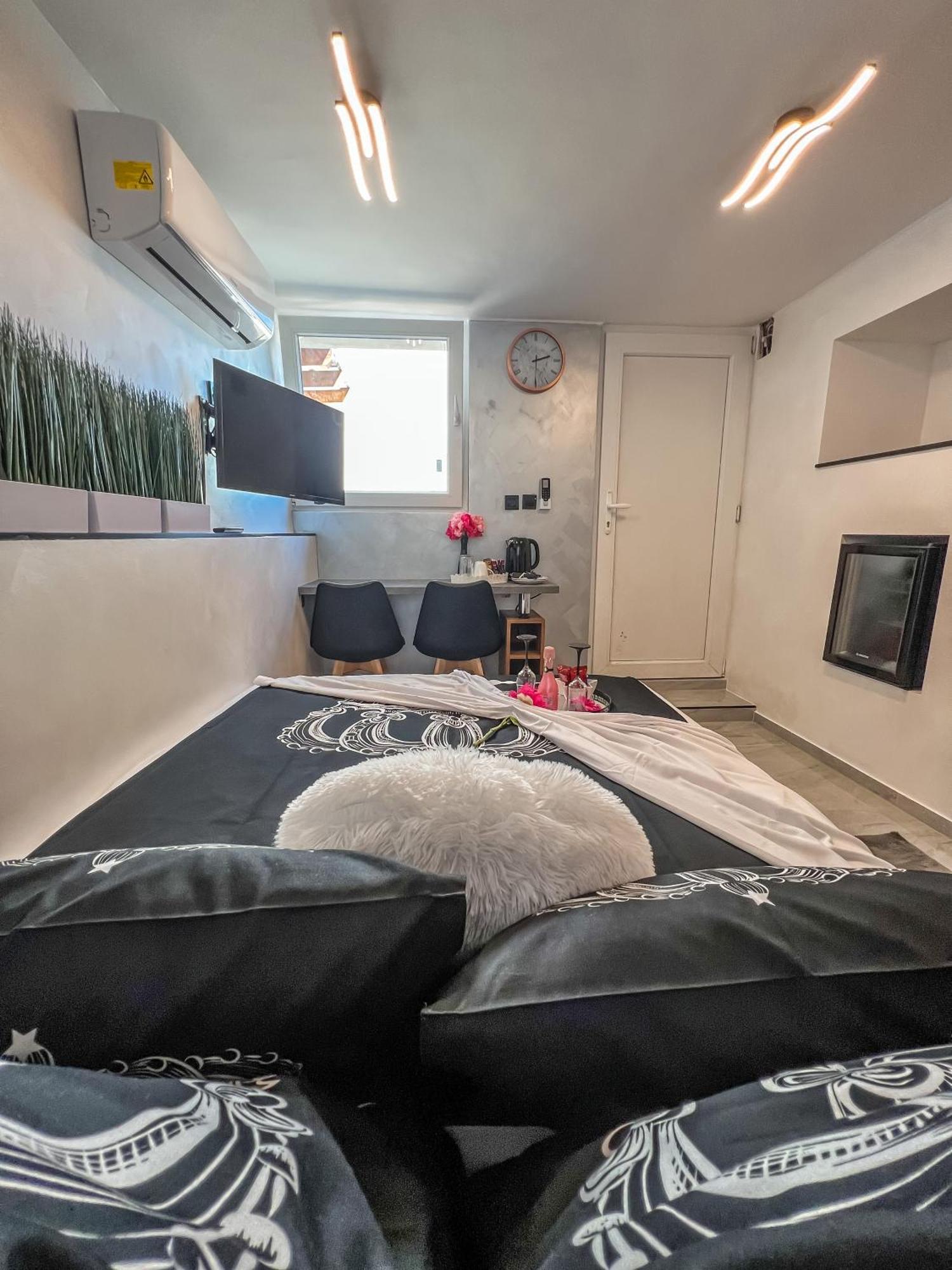 Apartment Sova Or Deluxe Room 33 Μπλεντ Εξωτερικό φωτογραφία